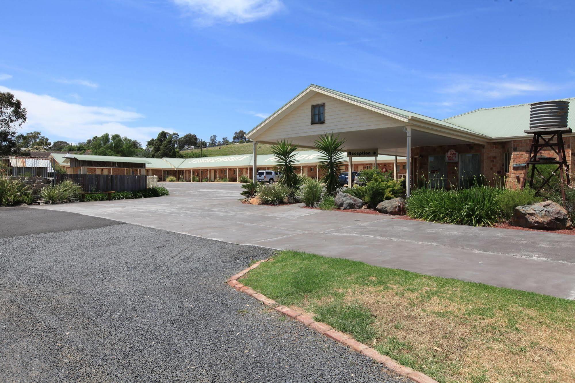 Tuckerbox Motor Inn Gundagai Exteriér fotografie