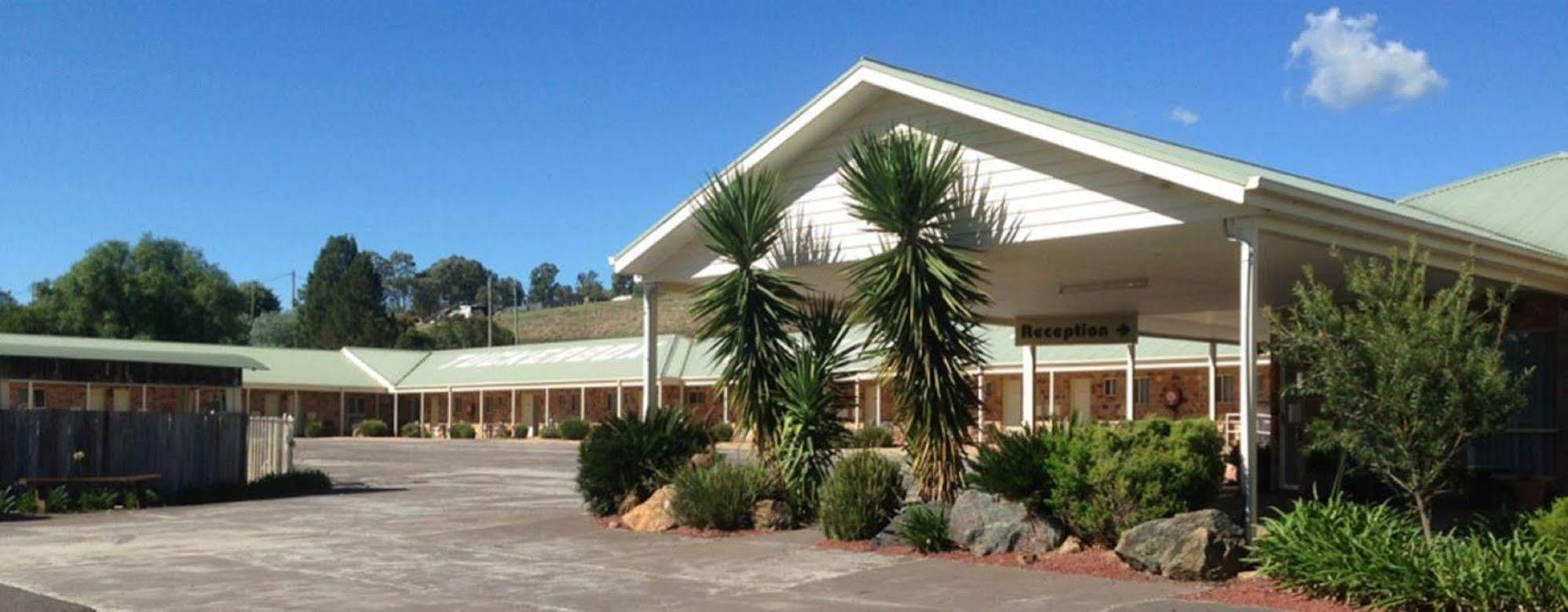 Tuckerbox Motor Inn Gundagai Exteriér fotografie