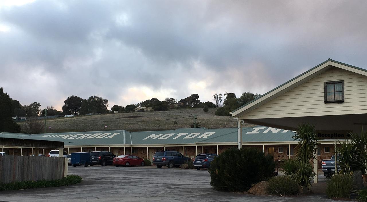 Tuckerbox Motor Inn Gundagai Exteriér fotografie